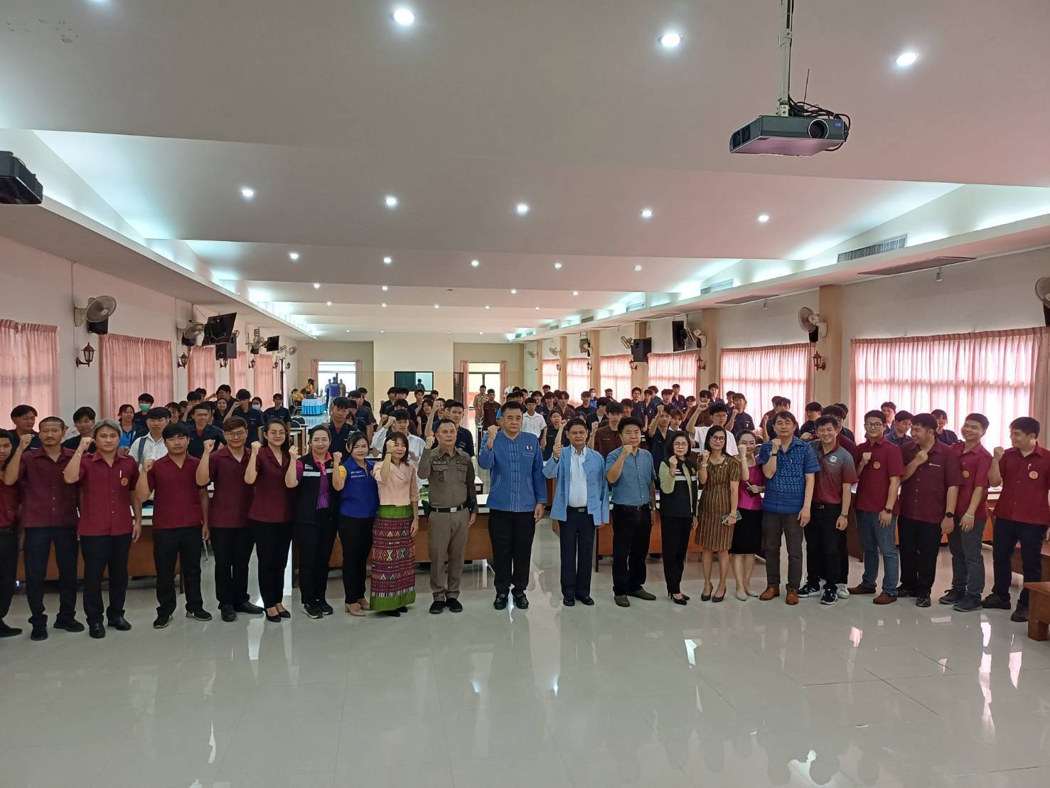 รูปภาพหน้าปก 0e4b0d86-3787-4c70-b441-2f475caa8b46