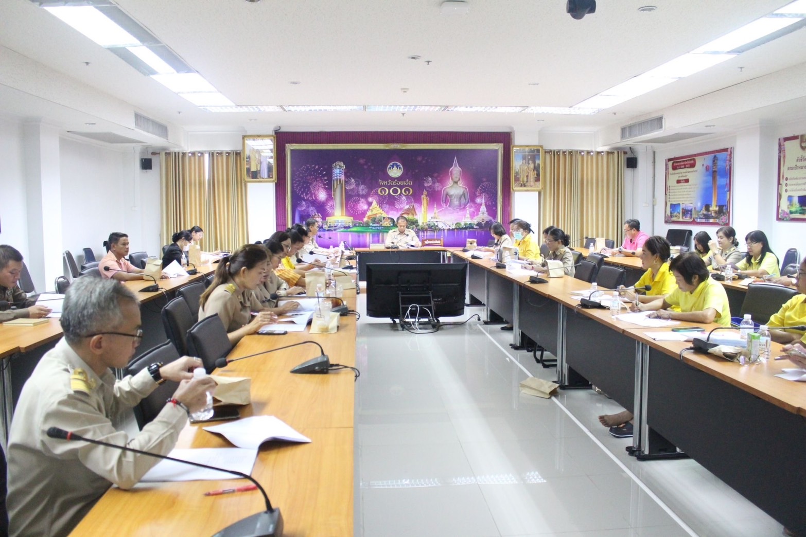 รูปภาพหน้าปก 9bd7c863-65cb-40b4-b606-0fc664053a55