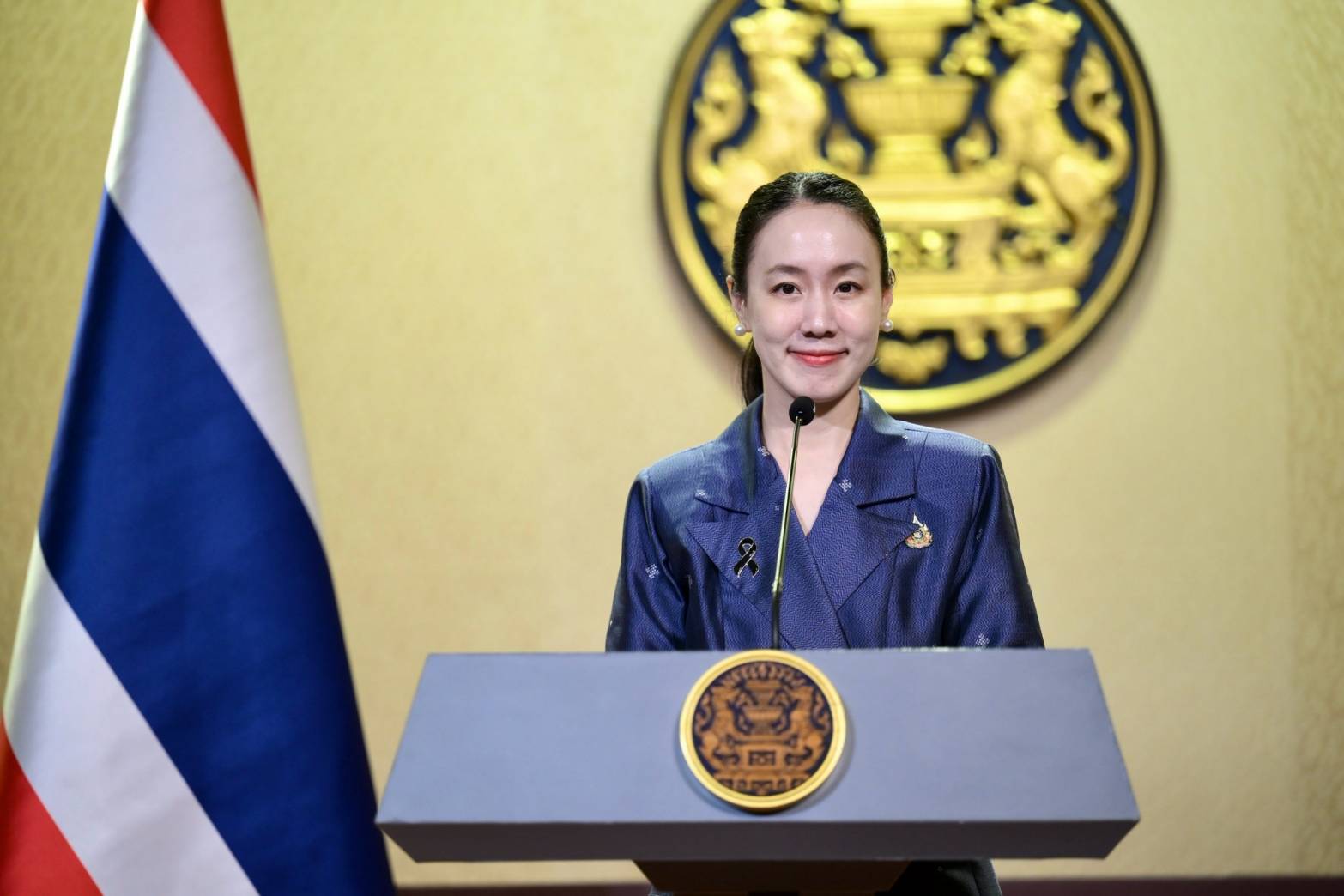 รูปภาพหน้าปก 795f04ff-5539-443f-934b-69c4f4b0bae1