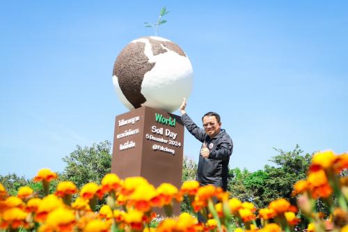 รูปภาพหน้าปก babd587e-9ced-40fd-8979-d5ac9c895687