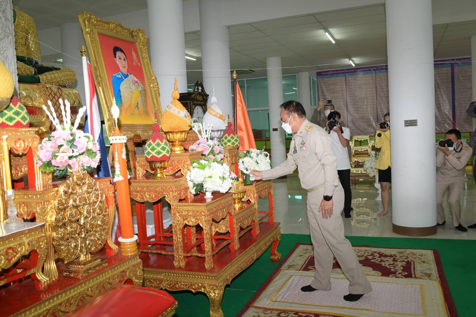 รูปภาพหน้าปก 42d40fc8-8f8c-41c1-aaf0-cac7bd3b4076