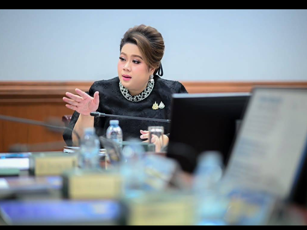 รูปภาพหน้าปก 39544d13-c968-4629-b8bf-ca06a0b915ee