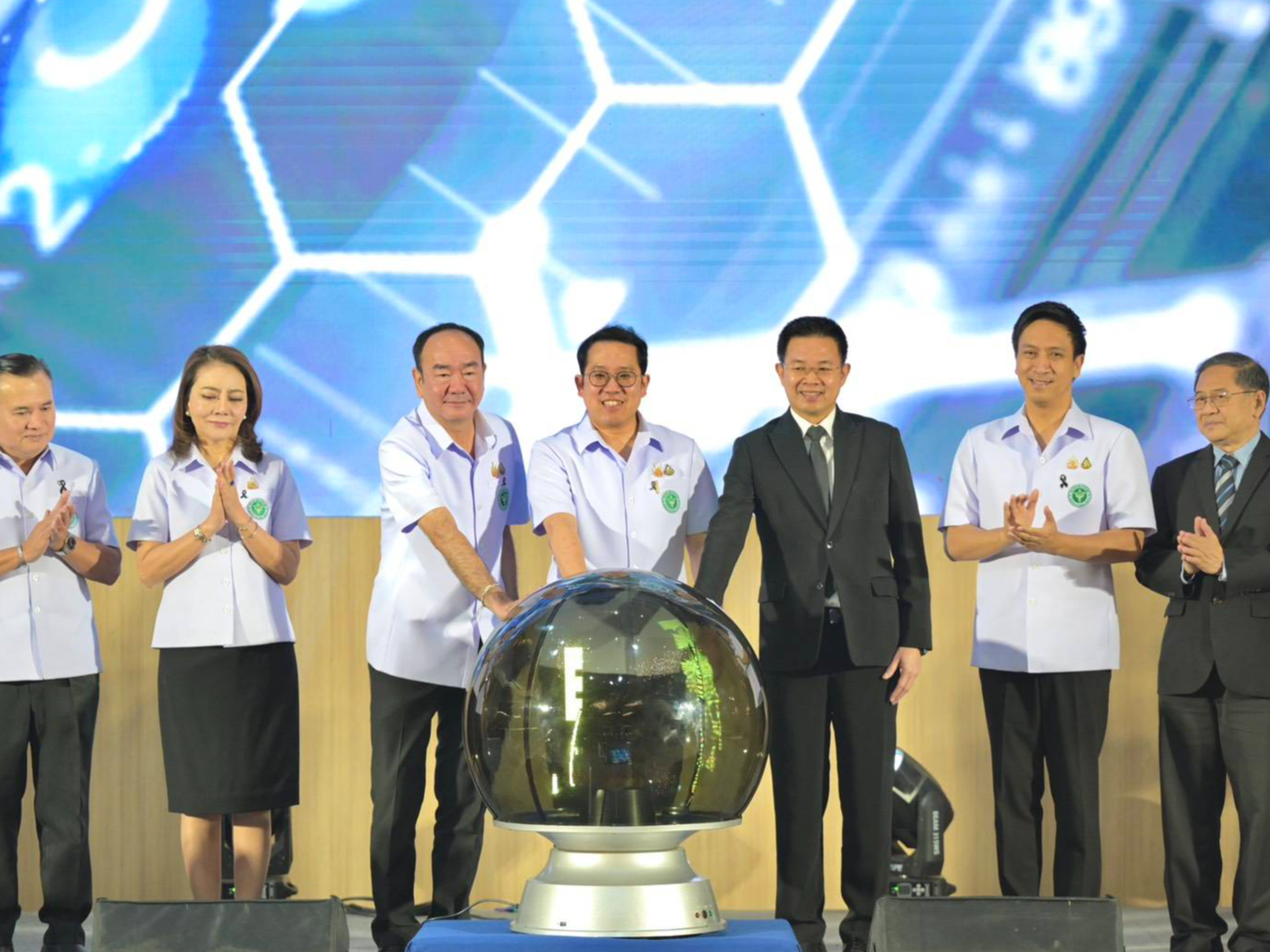 รูปภาพหน้าปก bdb48330-22b8-4dbf-bd65-0f747031c712