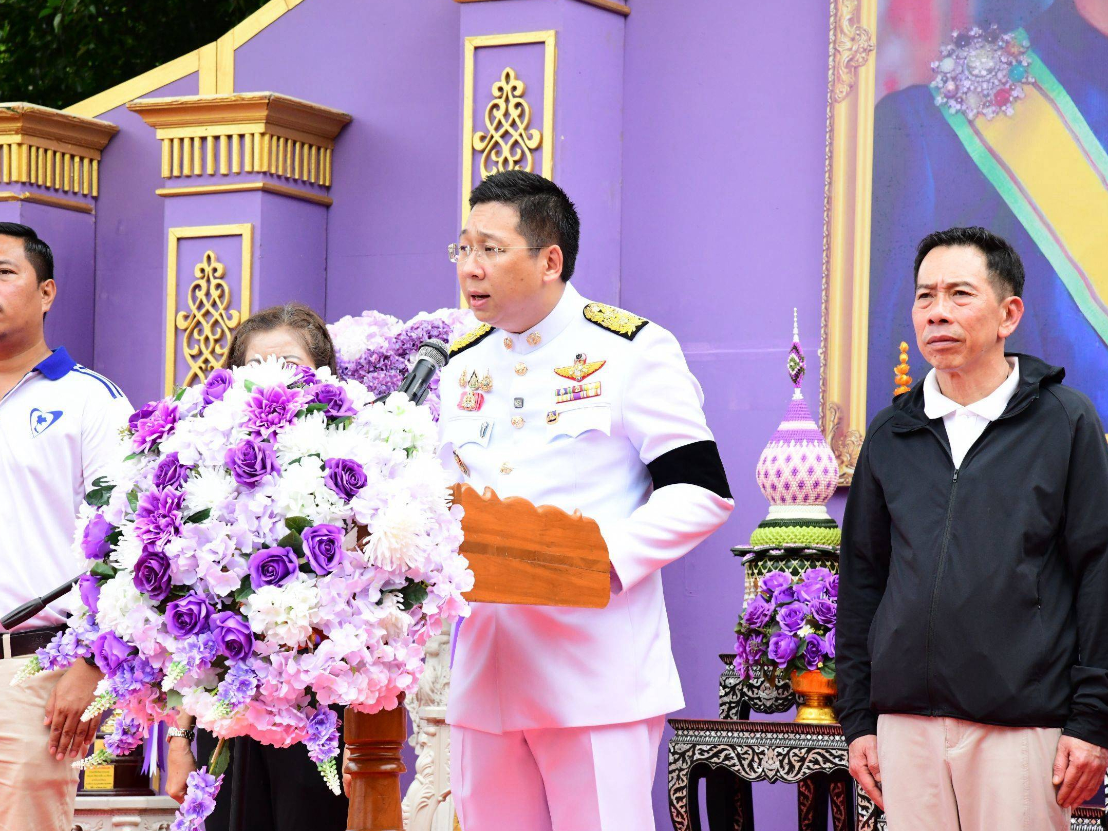 รูปภาพหน้าปก 421c5563-74e0-4e46-bd47-f59d1baf4535
