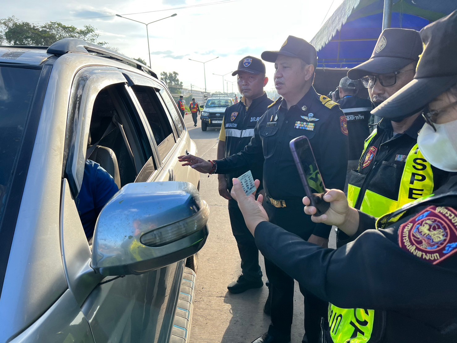 รูปภาพหน้าปก e38a9a6d-0ba6-45fa-953a-e6b1deb9f3ec