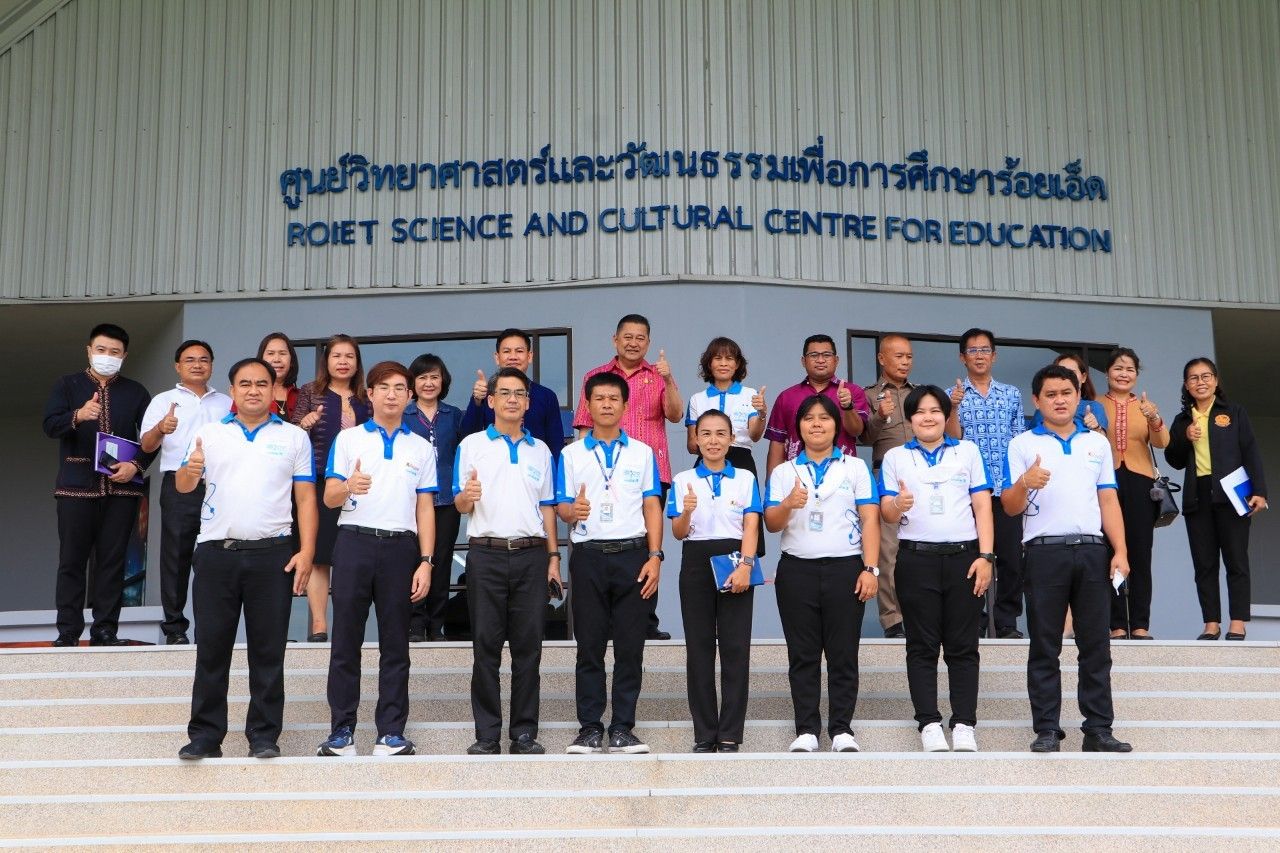 รูปภาพหน้าปก f426d05b-63d7-430c-8301-8e12f4faee2d