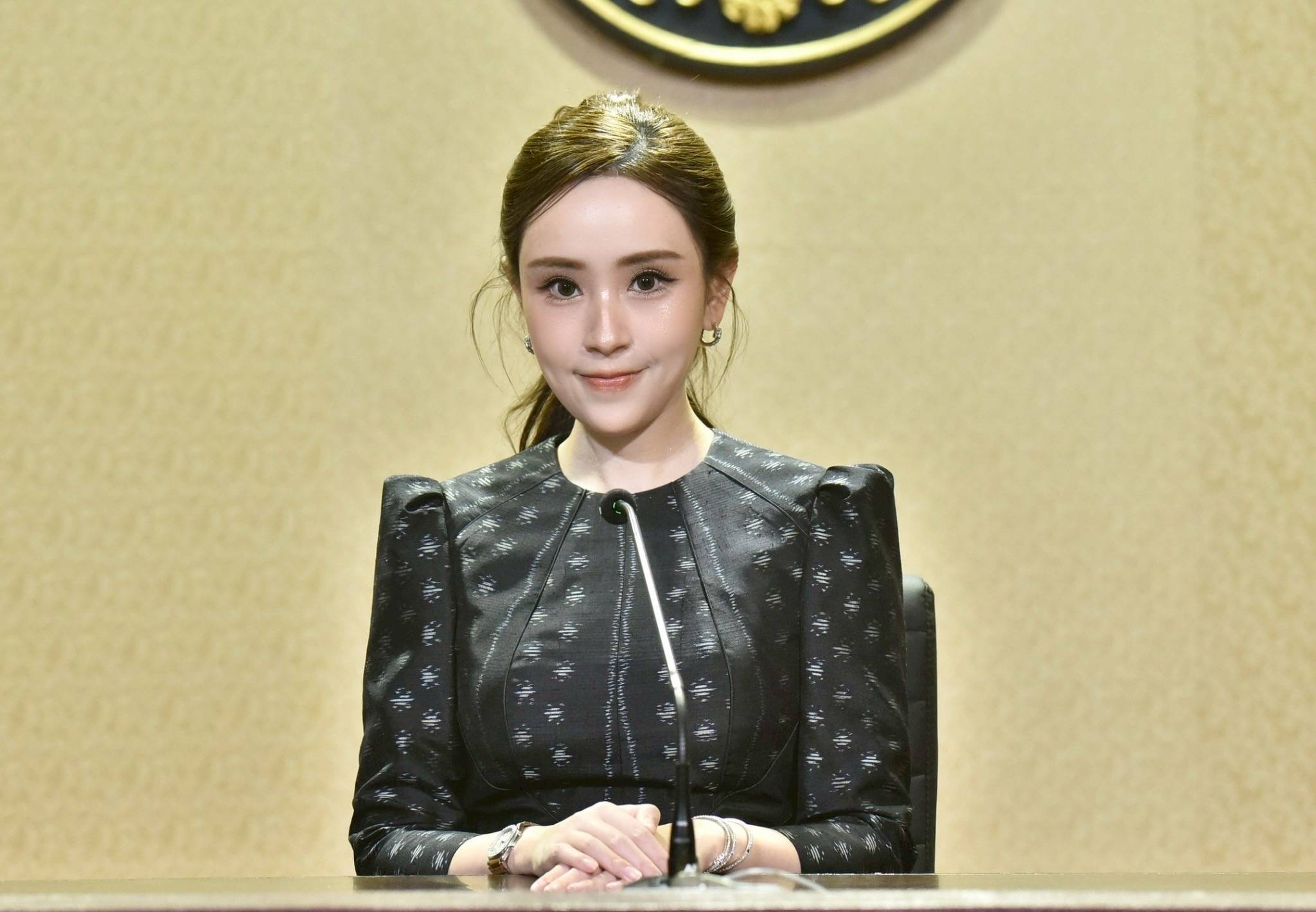 รูปภาพหน้าปก b8b38f97-6b4b-47ba-8ccf-47776c792710