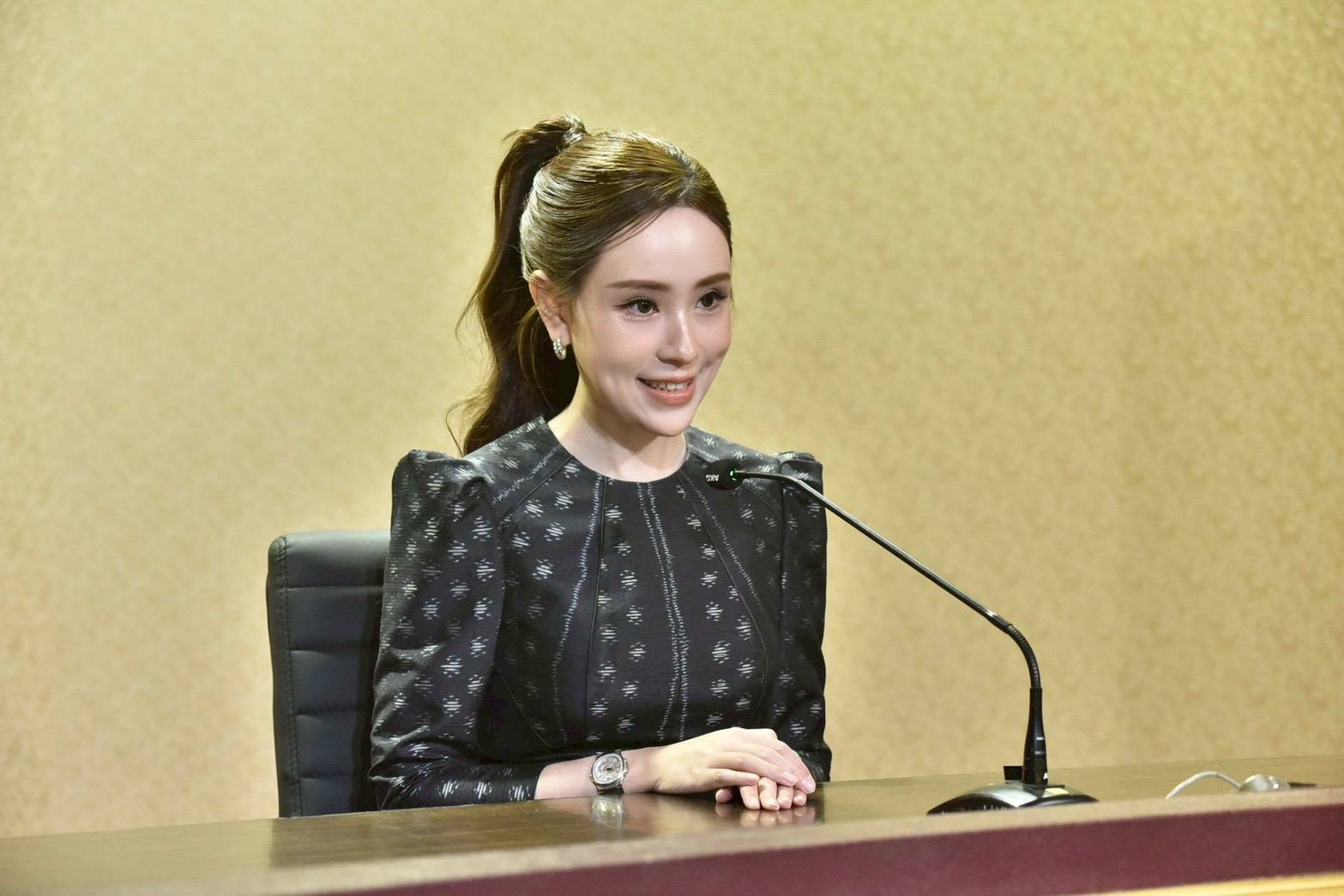รูปภาพหน้าปก 44592019-75b0-4c28-ab56-2dbf8833ef90