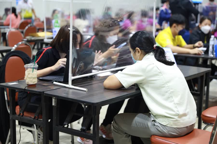 รูปภาพหน้าปก 910ebee1-5747-4075-b268-4a394ed4b0f3