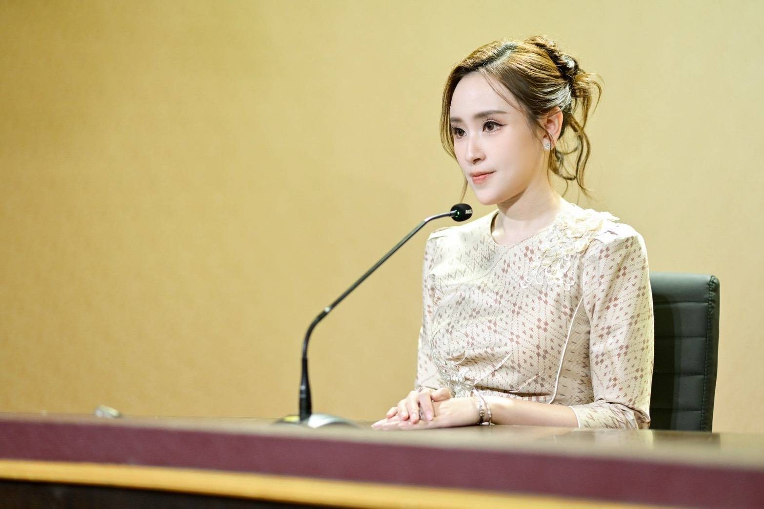 รูปภาพหน้าปก 45a3c77c-0f94-46f9-a393-e6309b047883