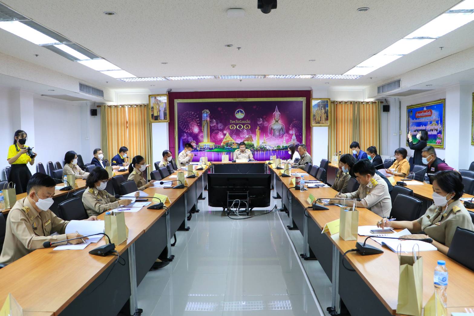รูปภาพหน้าปก aff57514-d1a9-408c-950c-afecad0c4fc2