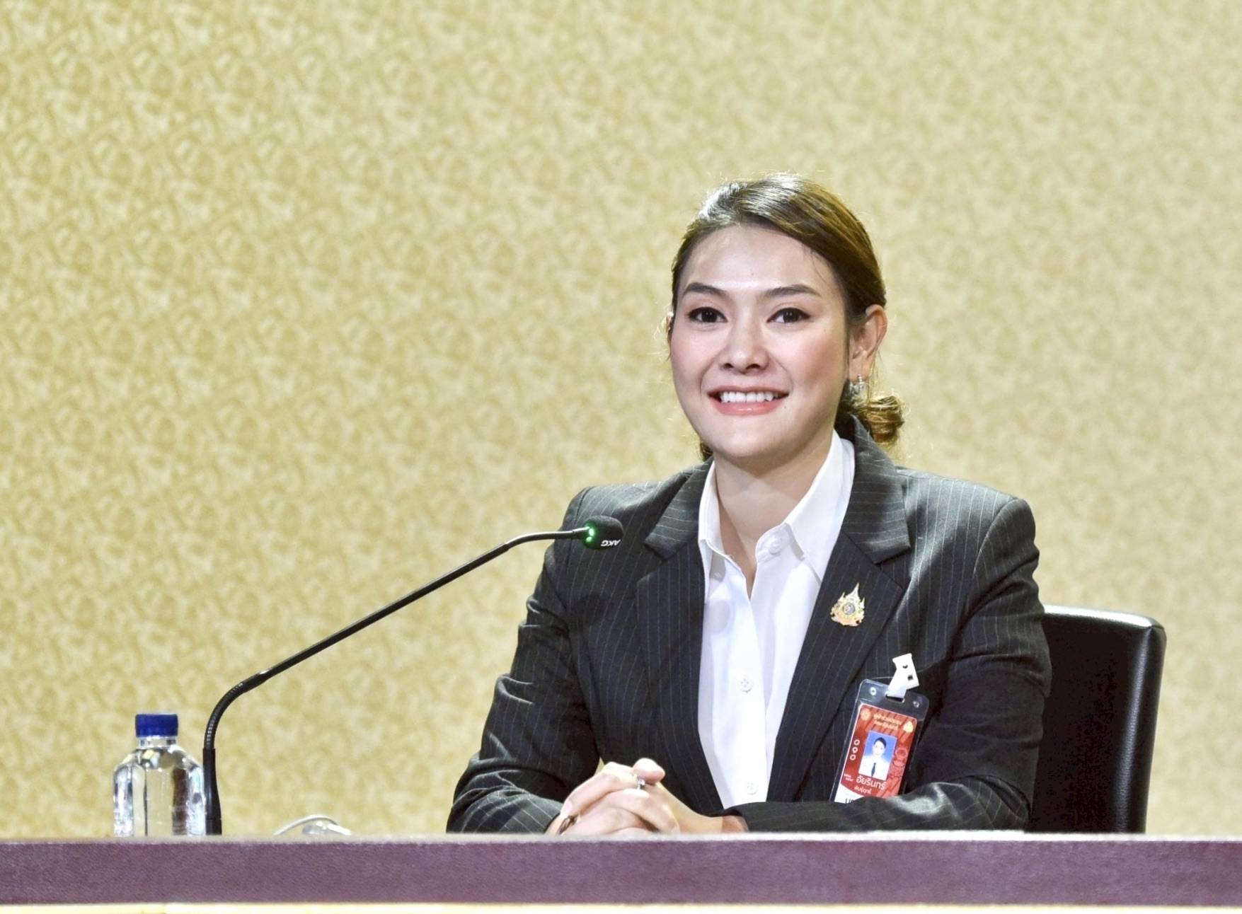 รูปภาพหน้าปก 0778874f-969b-48a8-952b-ea781be14718