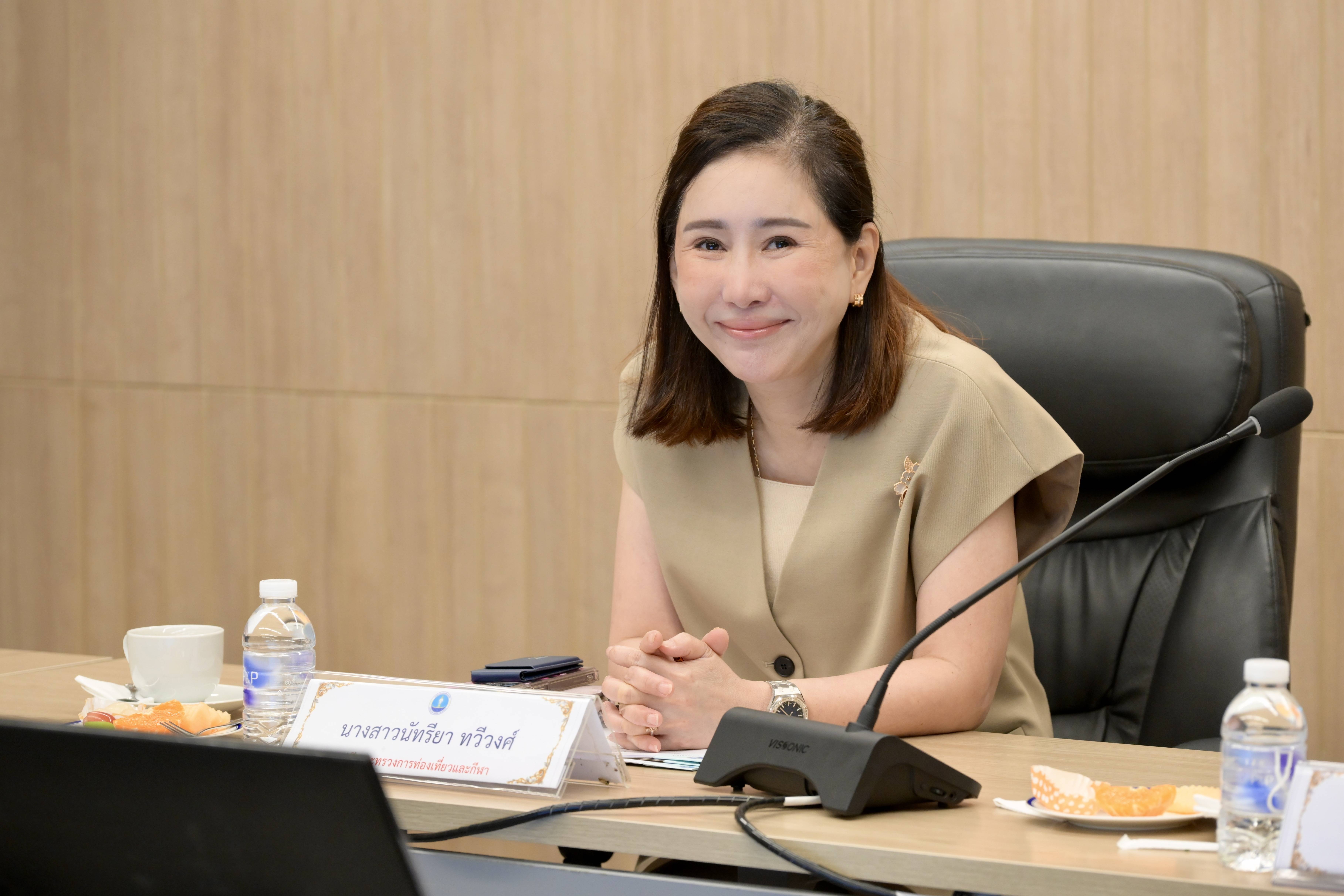 รูปภาพหน้าปก b4ca7698-535e-4914-a23a-a1f3c39bd078