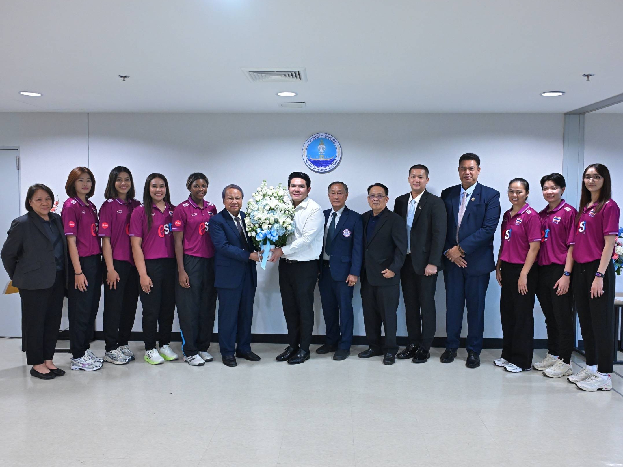 รูปภาพหน้าปก df8fb4fc-c89c-41f6-8f8b-08a980a3fe1e