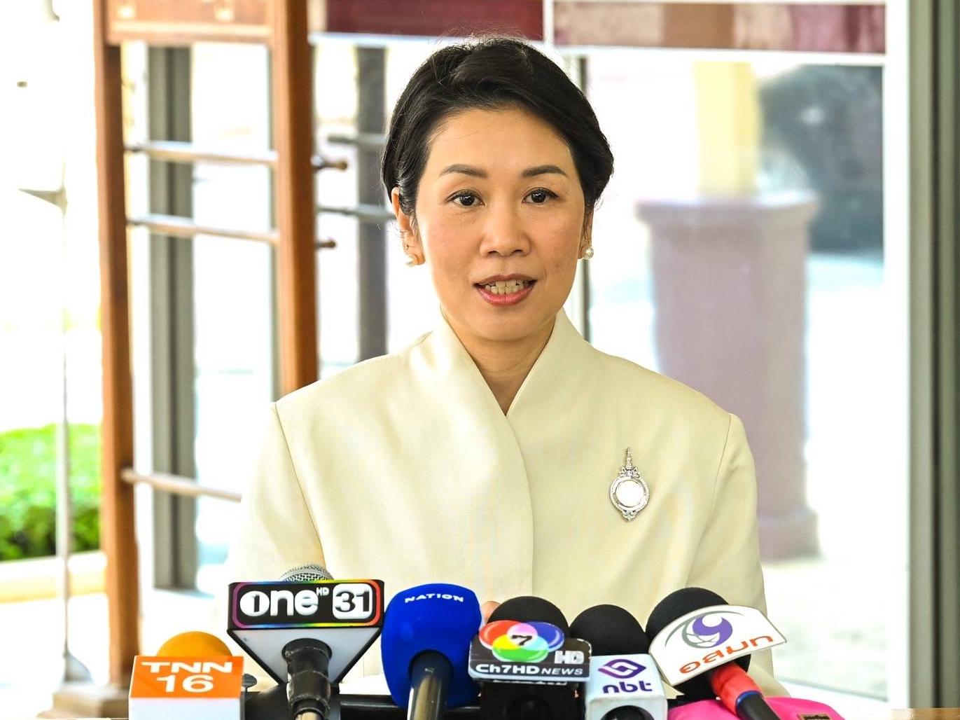รูปภาพหน้าปก c23229c3-d930-4f0c-8ce0-a62350046071