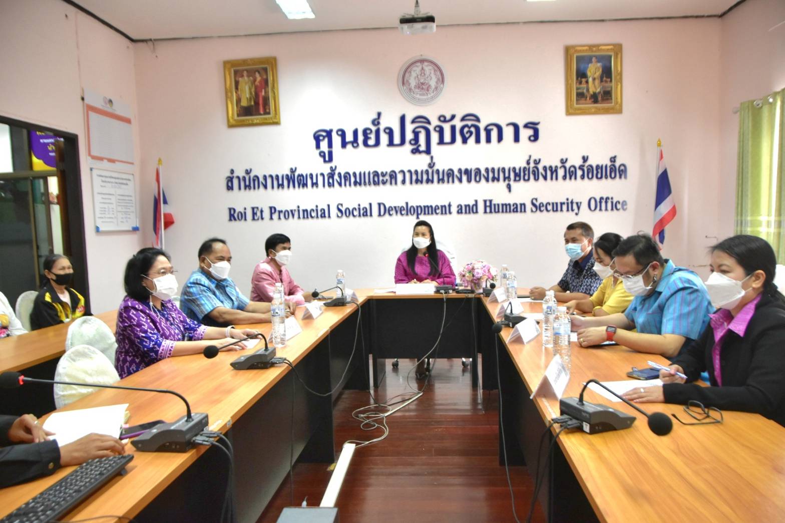 รูปภาพหน้าปก 6132b85e-7d1c-477b-93e3-46a23c1f0f12