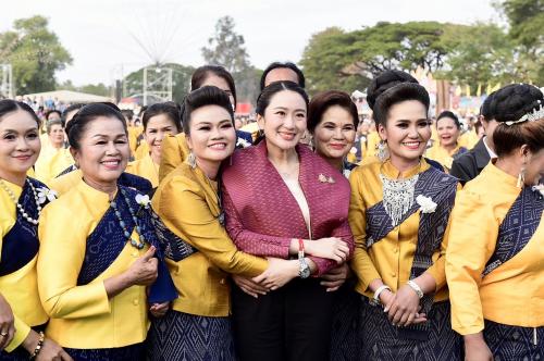 รูปภาพหน้าปก 0239ff11-ec41-4a0b-bbc8-6f2cb1d246c0