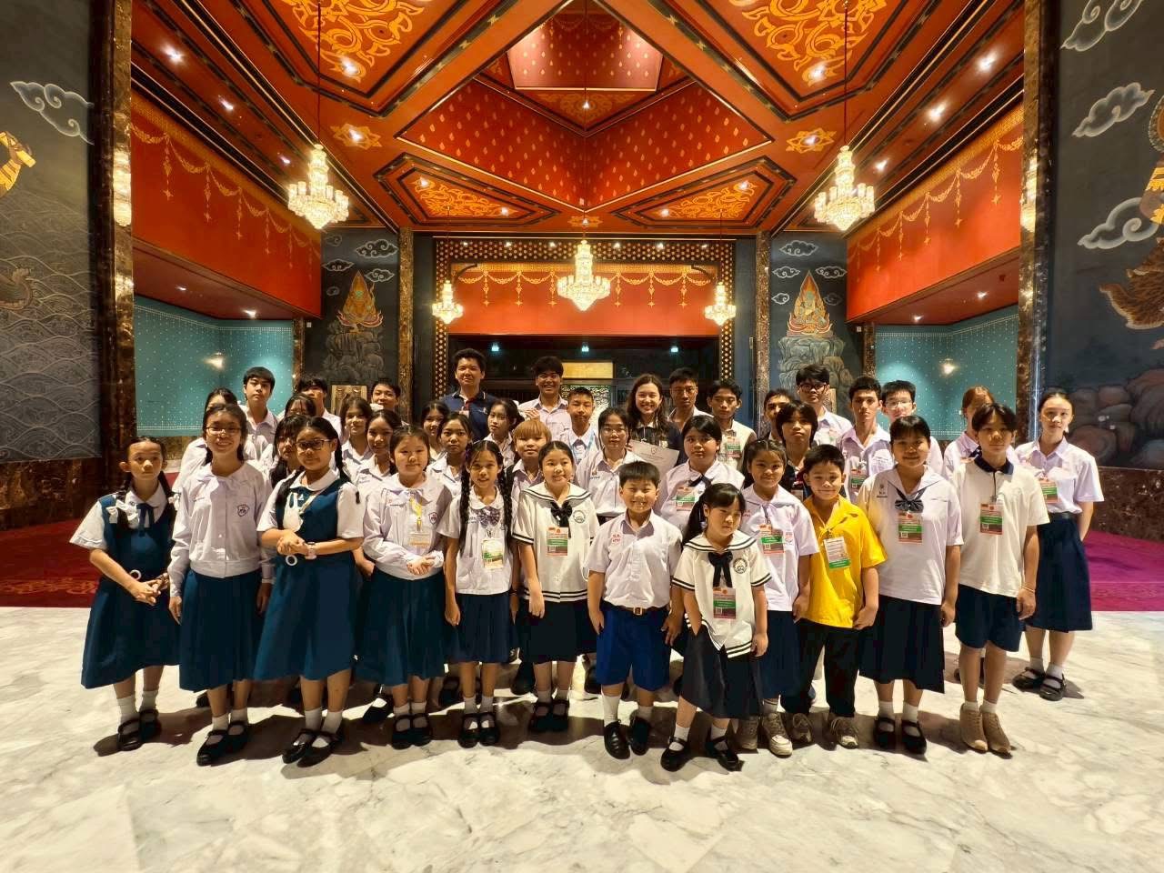 รูปภาพหน้าปก 18f1d7f6-c529-4ebf-88d7-0f5c45110f79