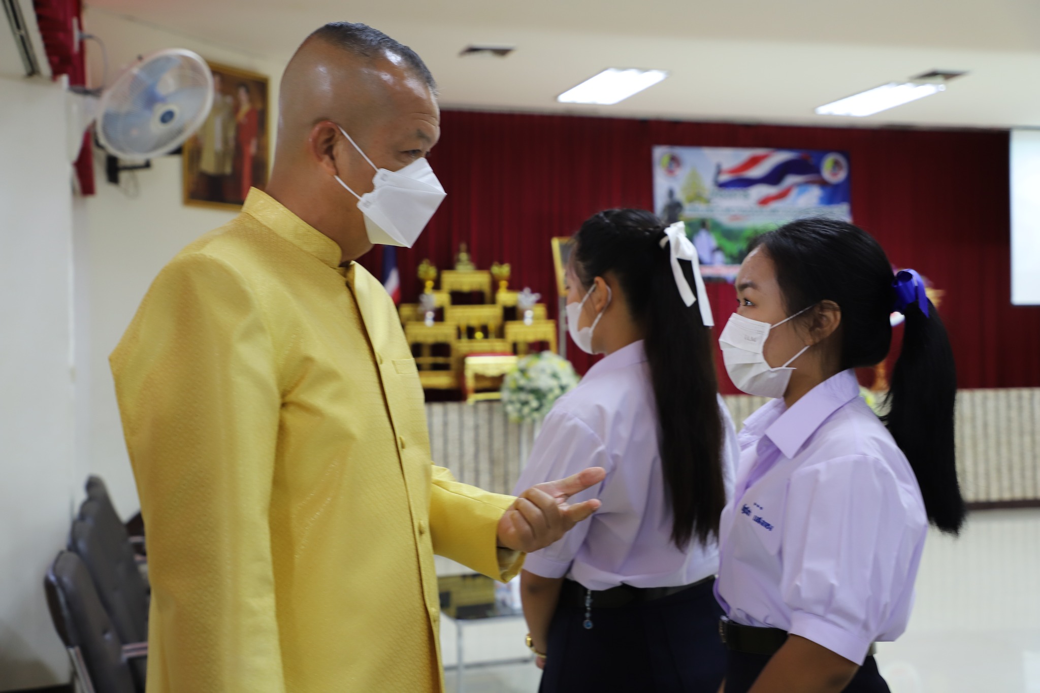 รูปภาพหน้าปก a864349b-4681-4a53-9797-0c9202213026