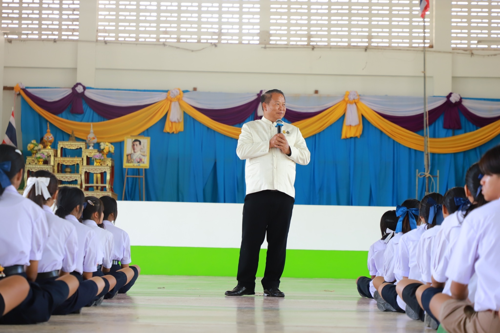 รูปภาพหน้าปก e982420e-08a1-44ad-95af-b5b485c5432f