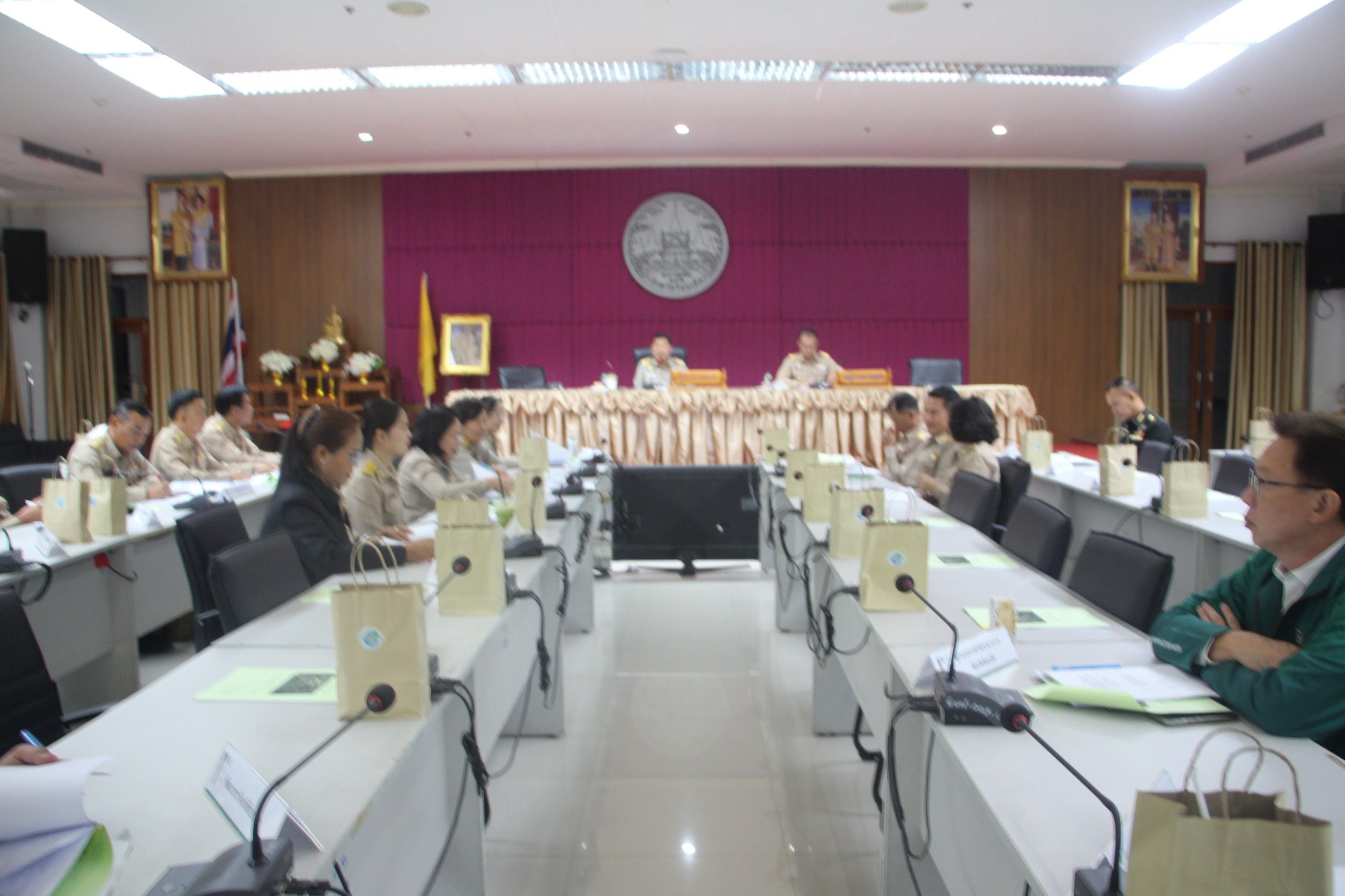 รูปภาพหน้าปก b82cac50-1426-43de-9a63-67b32e40e097