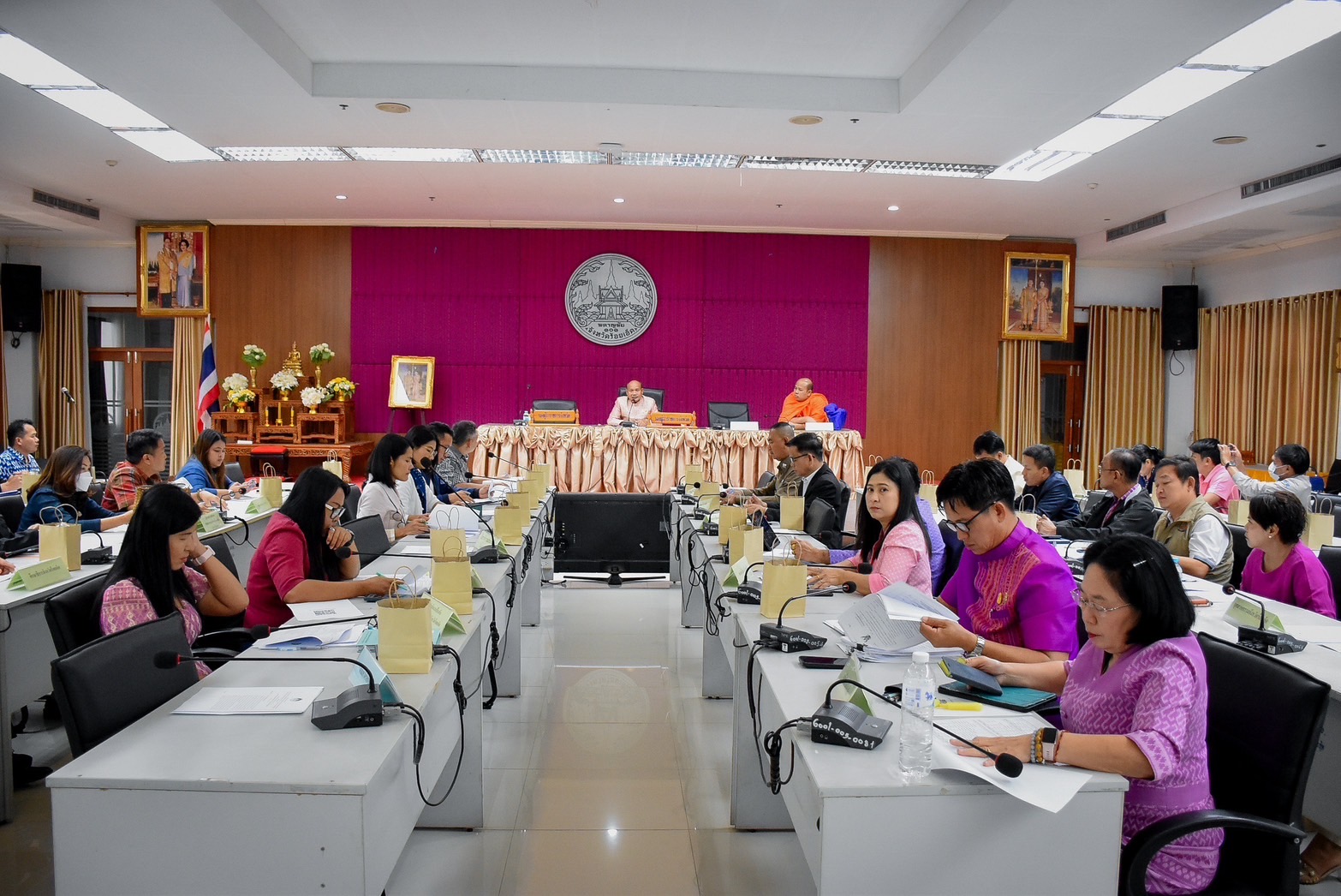 รูปภาพหน้าปก 2beeda45-84a9-4436-be97-9d657ed2776a