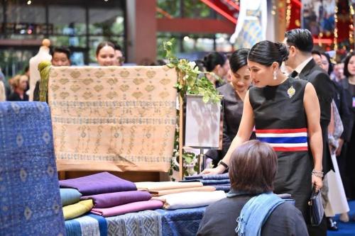 รูปภาพหน้าปก 148f3dd8-3f0e-44b1-b7f3-b0aa0007bb08