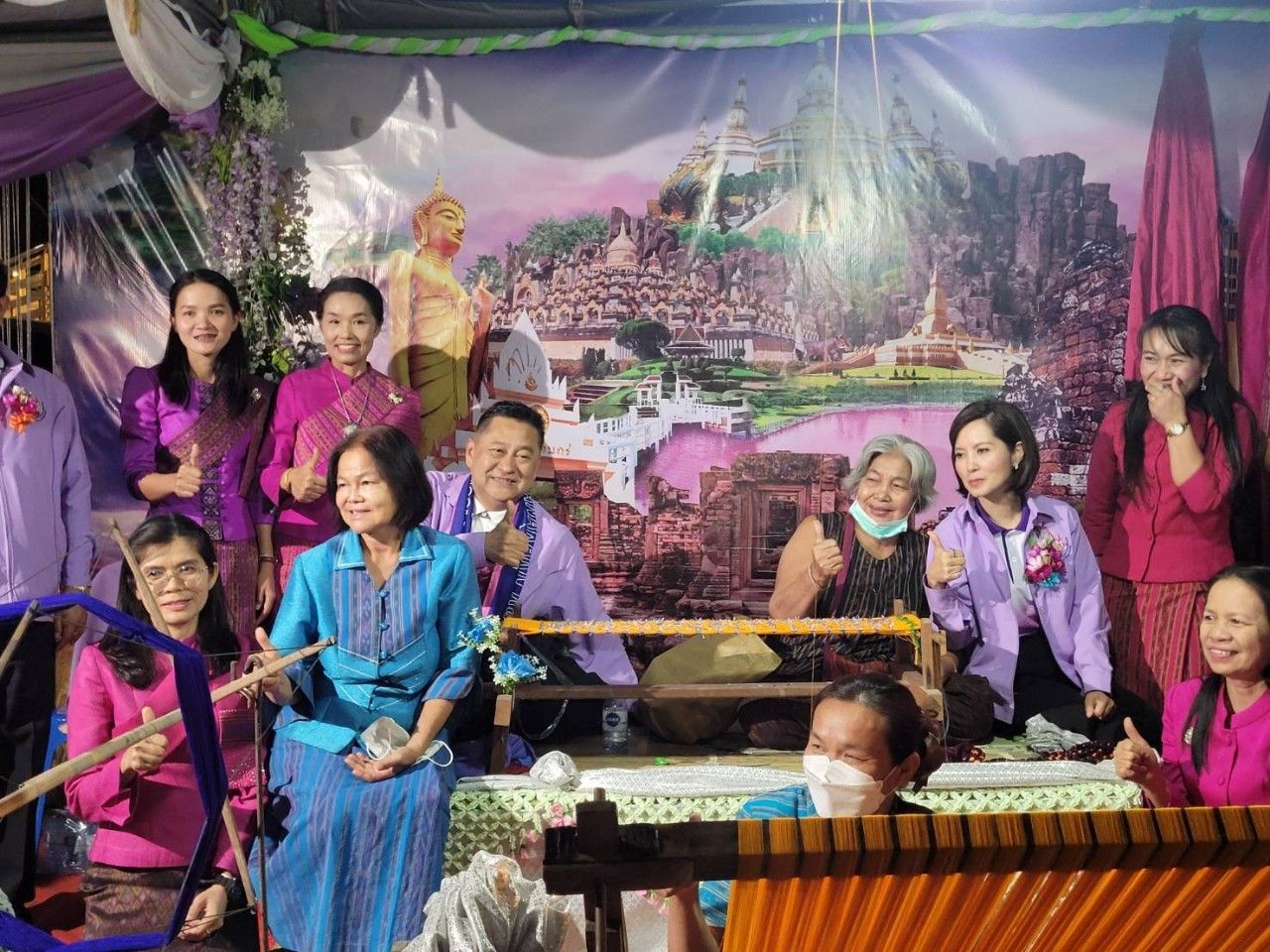 รูปภาพหน้าปก 879d076d-66ab-4258-892c-7e1b4cc5cb82