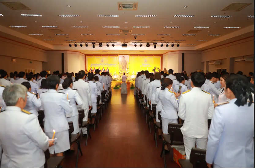 รูปภาพหน้าปก 11d37020-b70a-49fe-834a-704fcdef2ce8