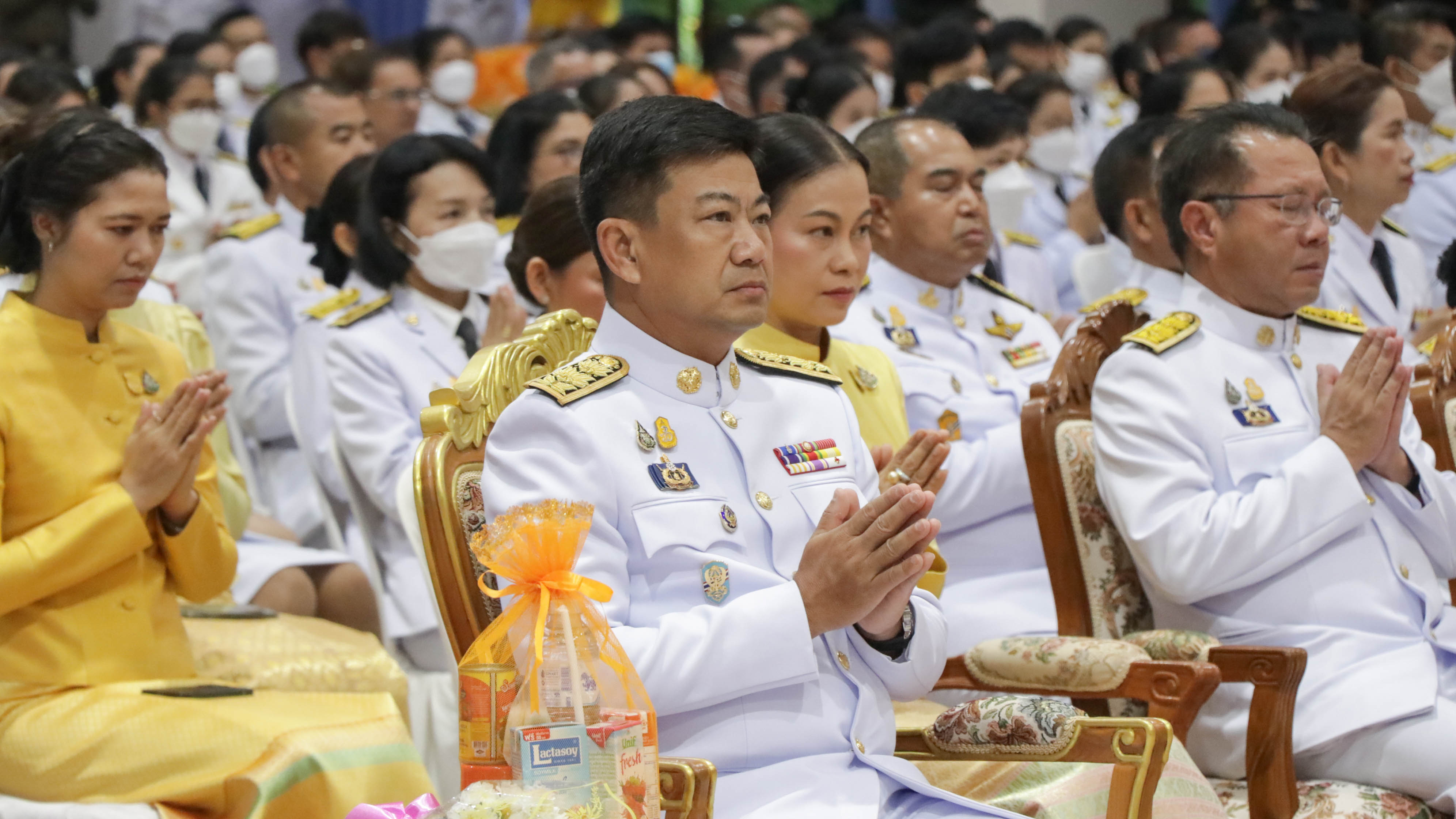 รูปภาพหน้าปก 588c3242-fa7d-44a7-9a27-100c9939ae8e