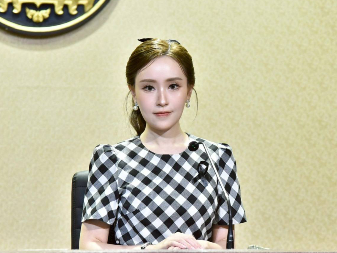 รูปภาพหน้าปก 98a726dd-8c0d-49f0-89ef-32e62bb4f33b