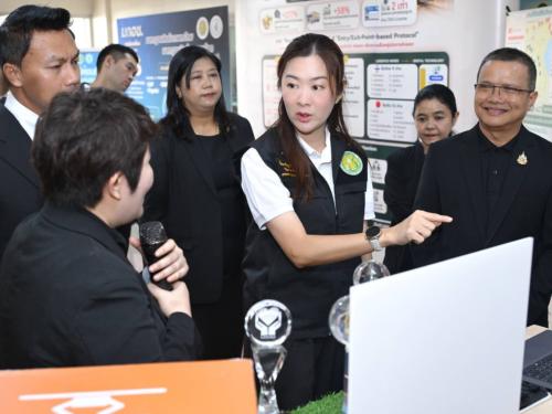 รูปภาพหน้าปก 50aa2c56-d9d4-4874-b8fe-1a0fe26f6e38