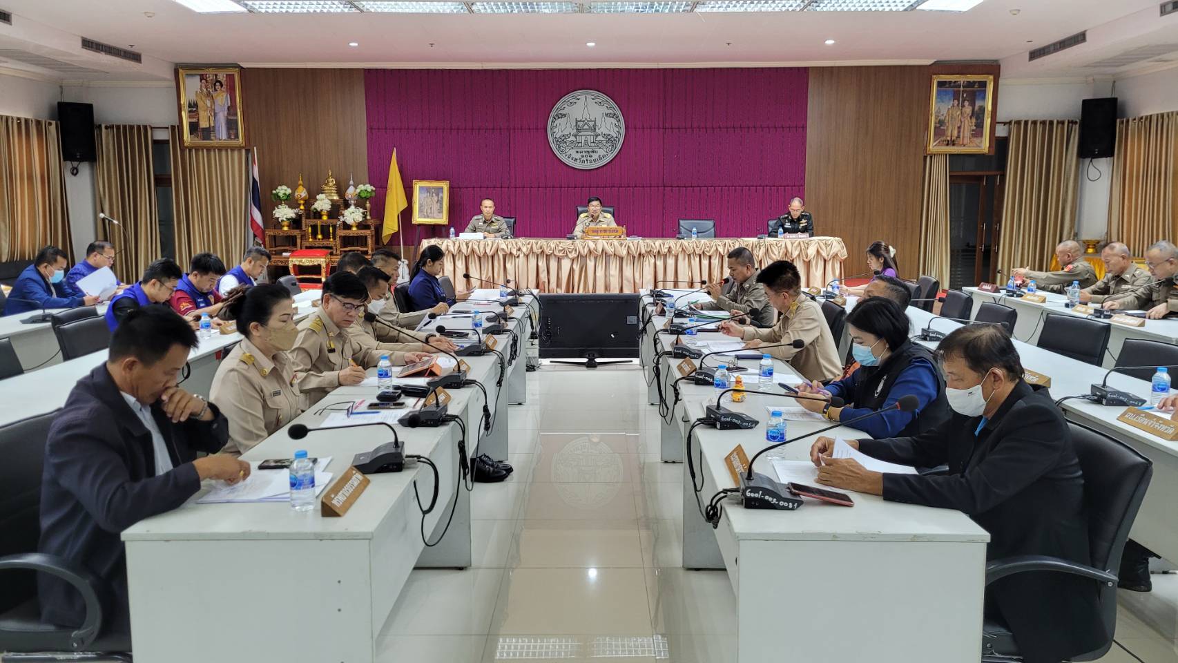 รูปภาพหน้าปก 2f7c13a2-402a-4528-a125-acb1bde44738
