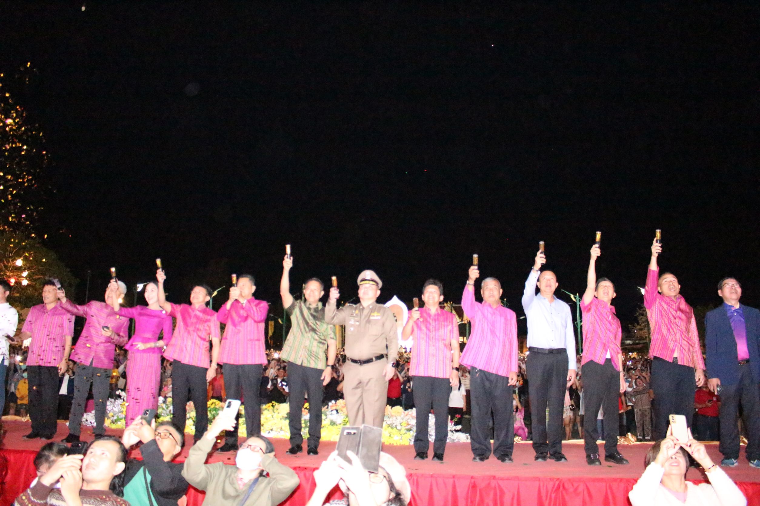 รูปภาพหน้าปก 93745859-e7f3-4f48-bd2a-3a4f184f82f0