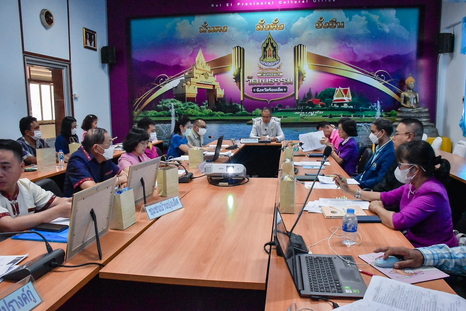 รูปภาพหน้าปก b55135ed-706e-424d-8734-b00370ed0809